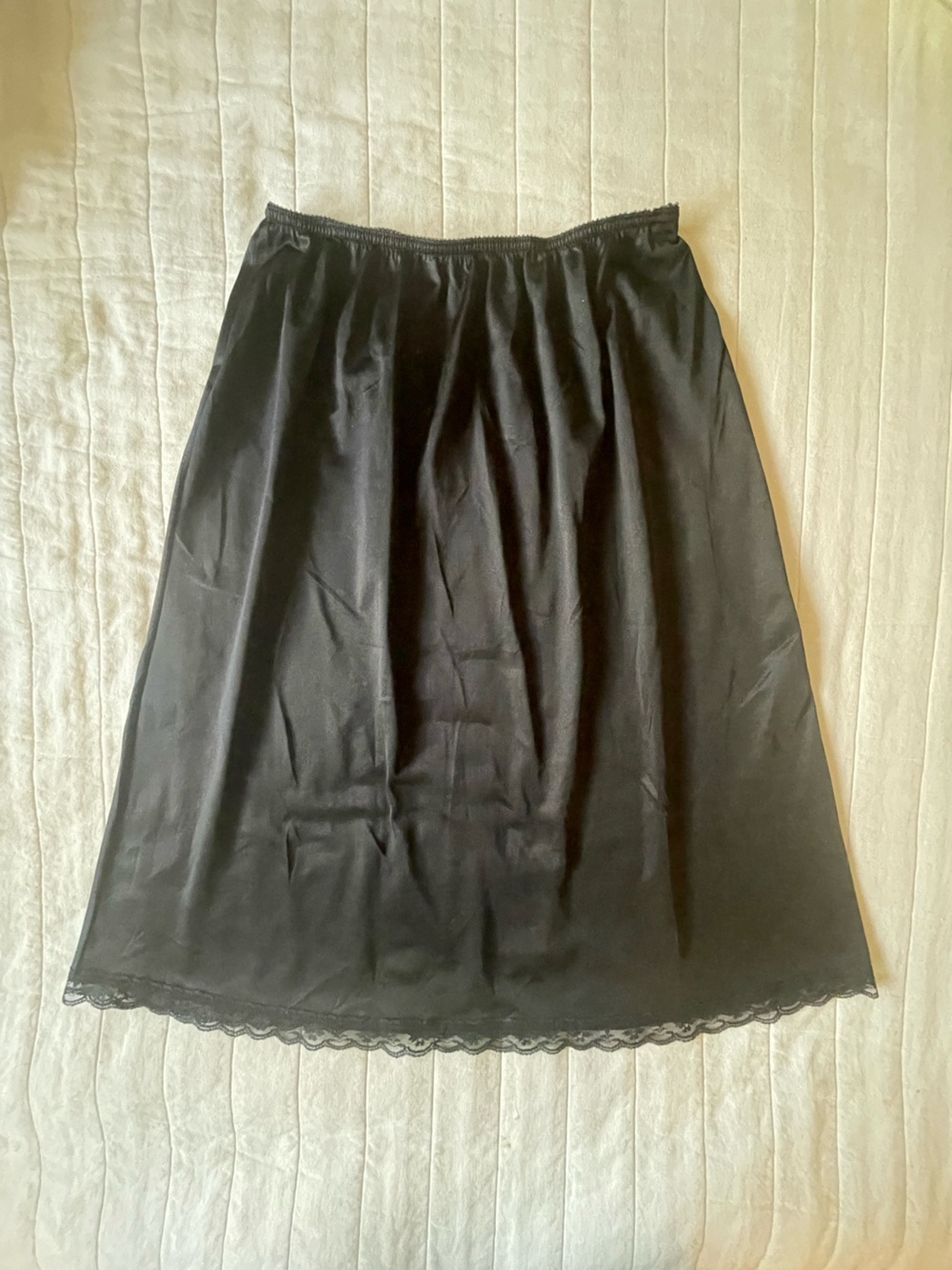 VTG Warner's Black Half Nylon Slip - Sleek A-Line Silhouette Medium